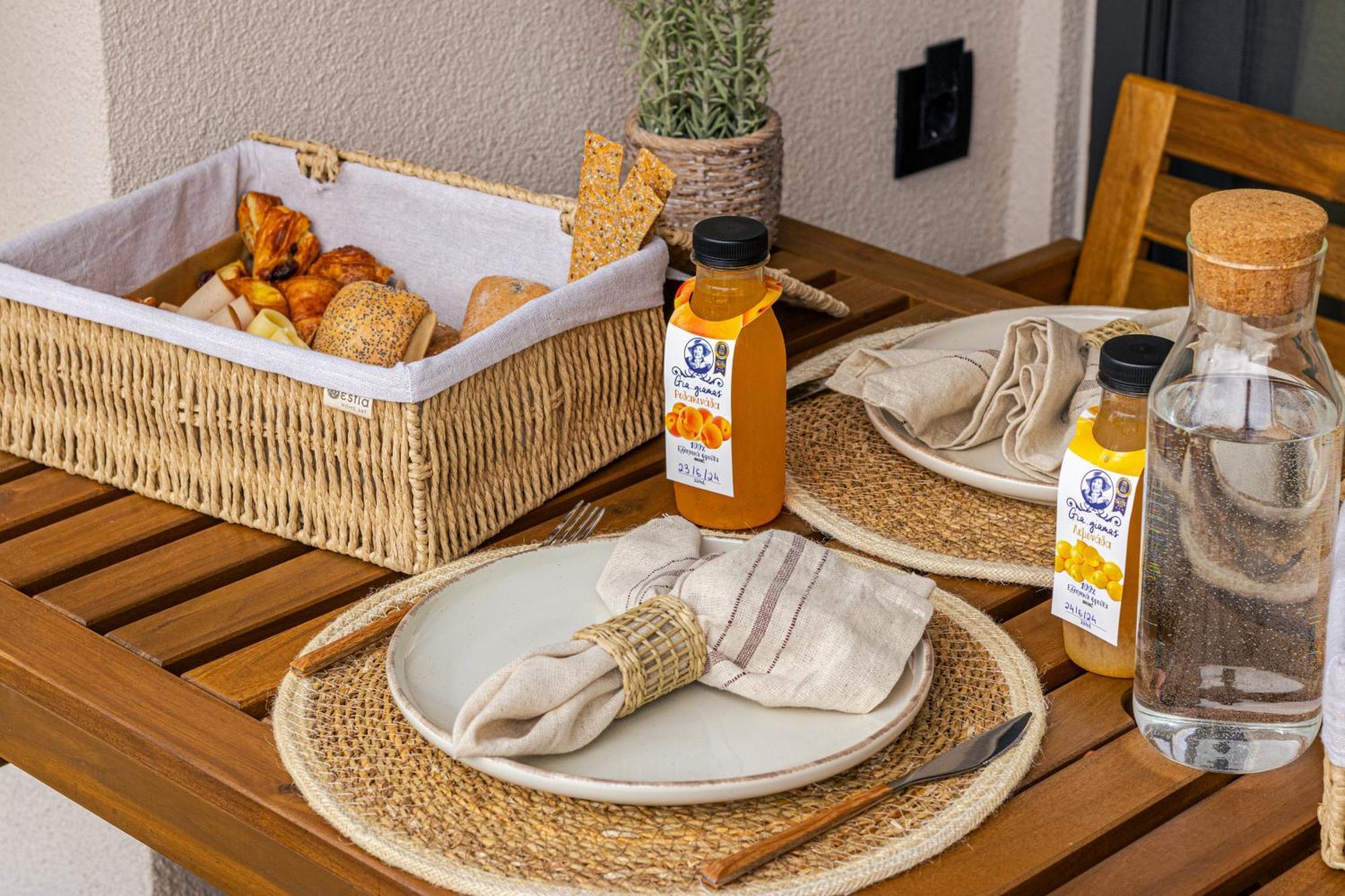 Adorno Private Suites Only Adults & Kids 12 Plus Vrasná Eksteriør bilde